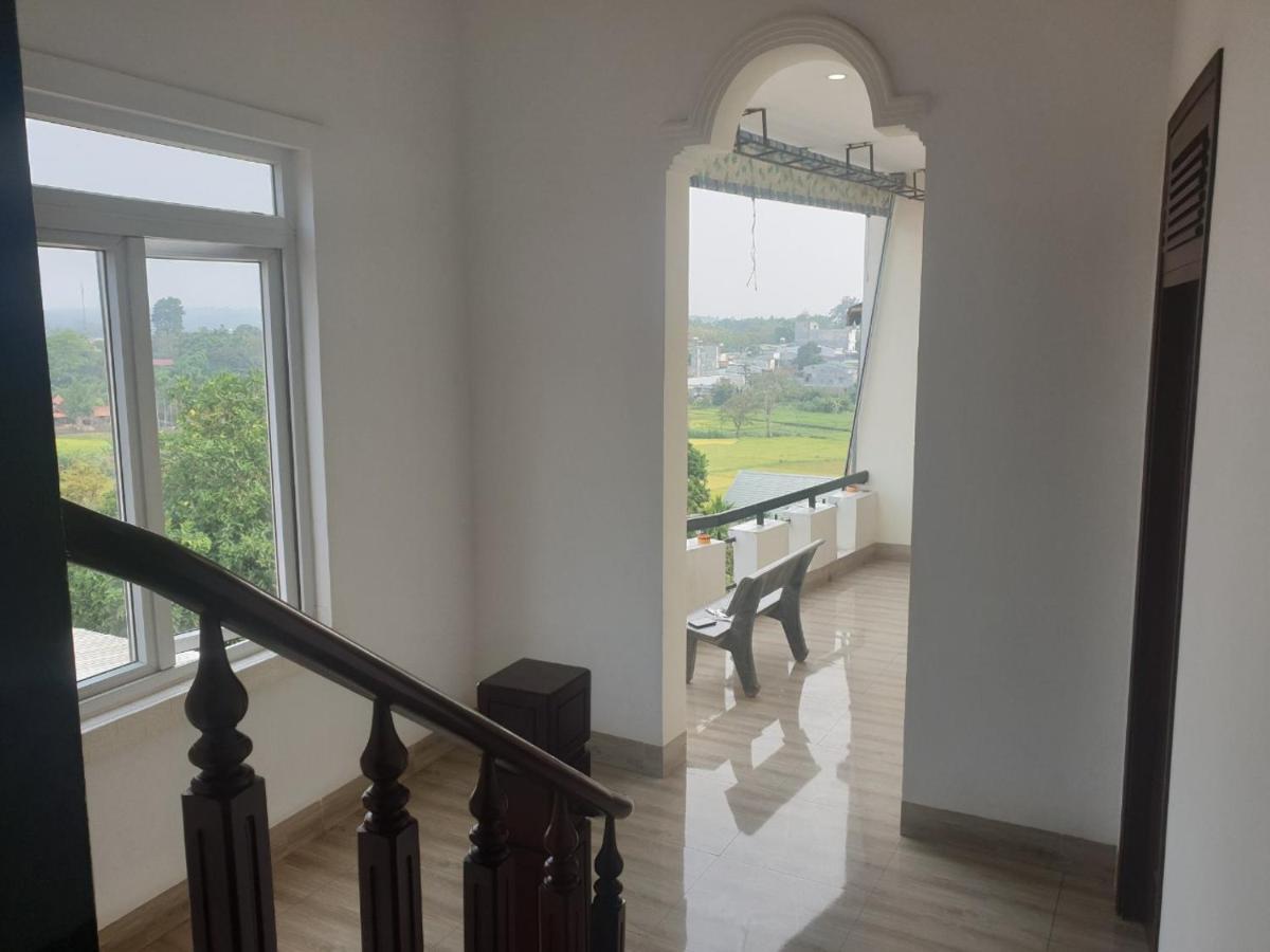 Kim Ngan Hotel Buôn Ma Thuột Exteriör bild