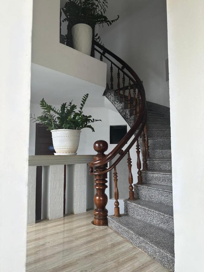 Kim Ngan Hotel Buôn Ma Thuột Exteriör bild