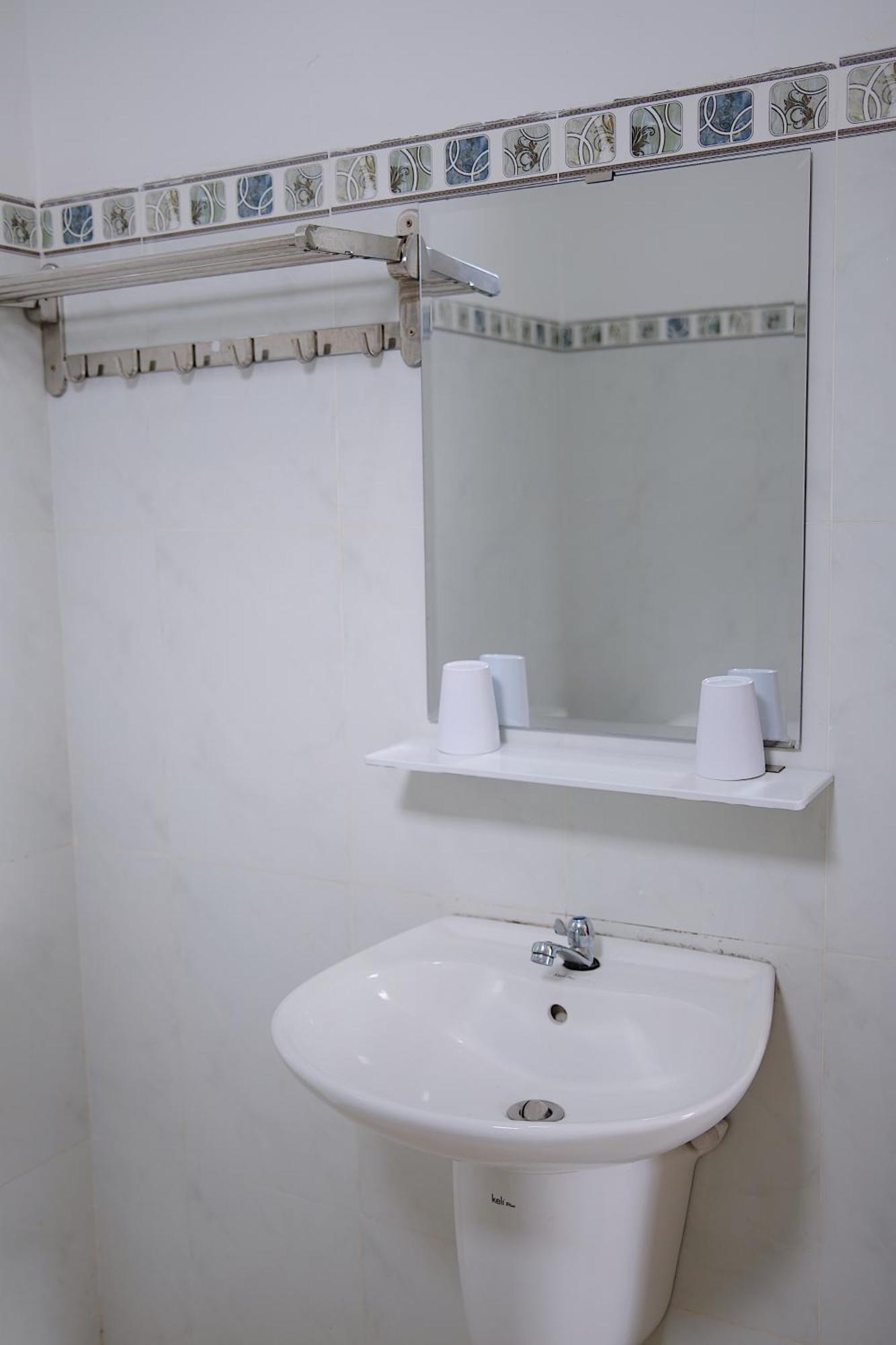 Kim Ngan Hotel Buôn Ma Thuột Exteriör bild
